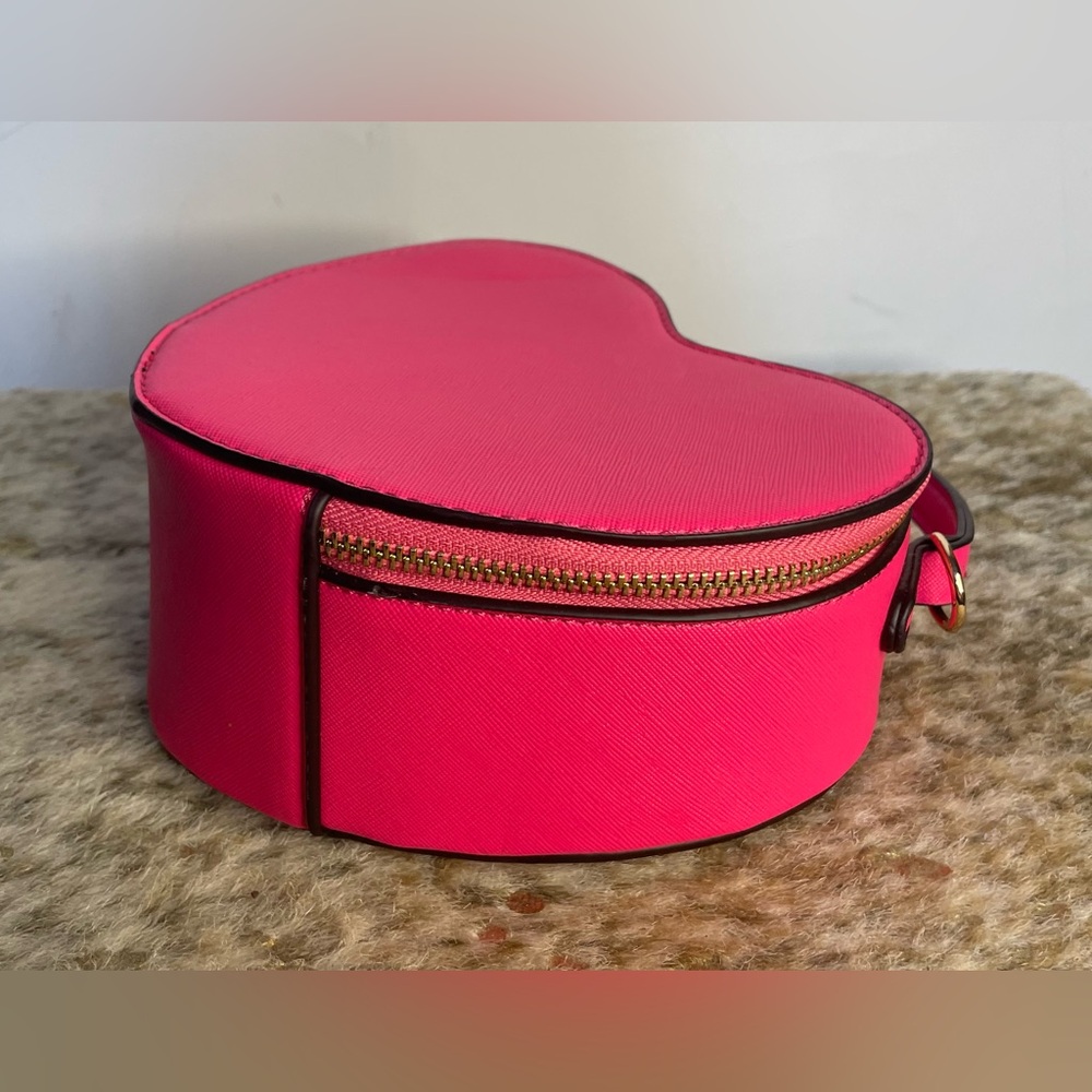 5 for $25🔥Hot Pink Heart Crossbody Purse- New Without Tags - Picture 6 of 11
